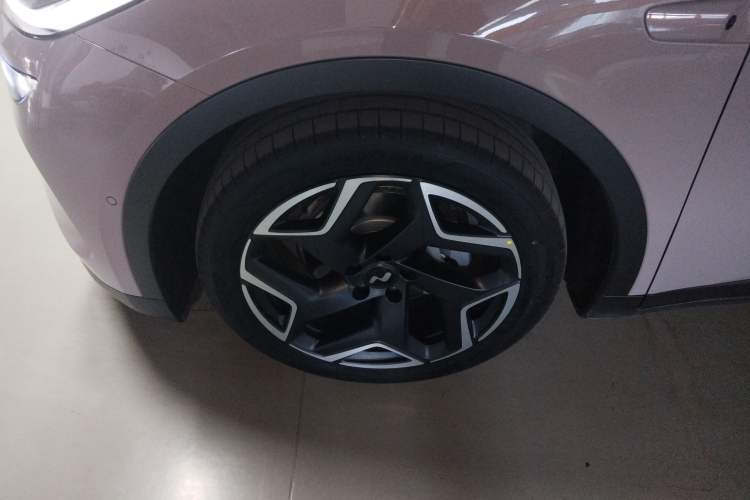 Used ONVO L60 2024 60 kWh Rear-Drive Version Exterior 7
