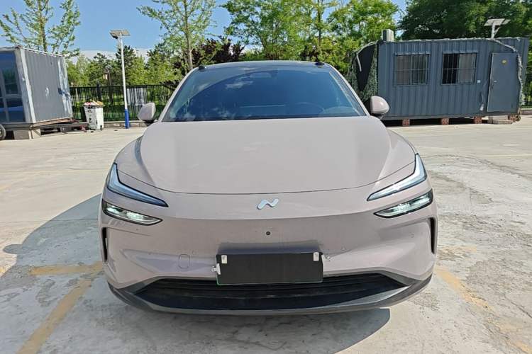 Used ONVO L60 2024 60 kWh Rear-Drive Version Front