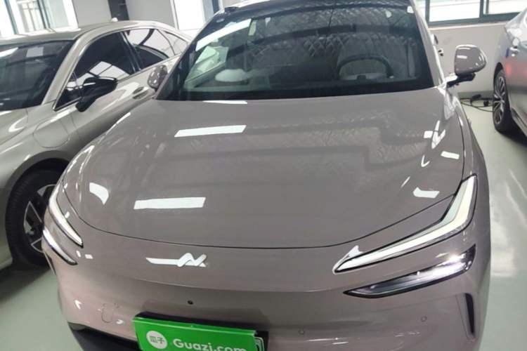 Used ONVO L60 2024 60 kWh Rear-Drive Version Front