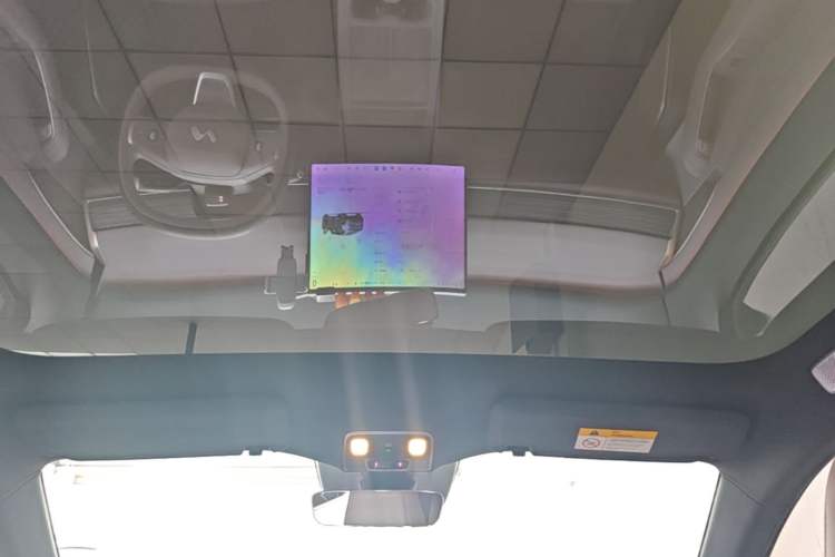 Used ONVO L60 2024 60 kWh Rear-Drive Version Headliner