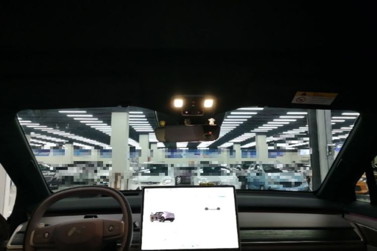 Used ONVO L60 2024 60 kWh Rear-Drive Version Headliner