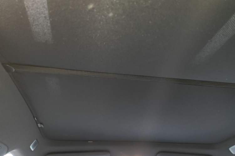 Used ONVO L60 2024 60 kWh Rear-Drive Version Headliner