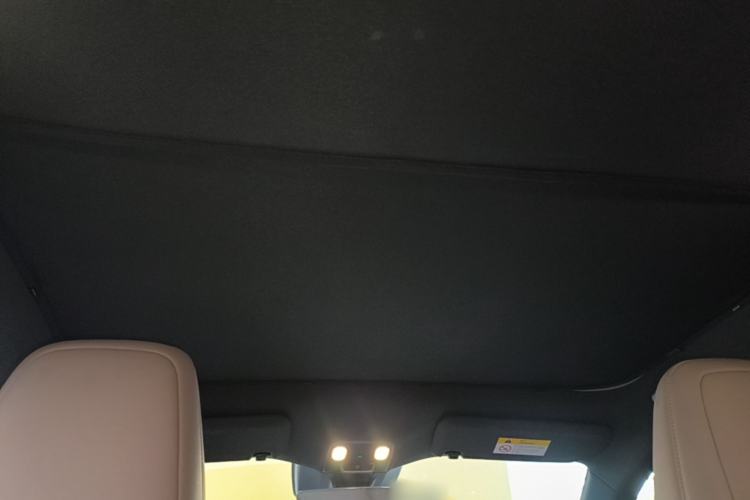 Used ONVO L60 2024 60 kWh Rear-Drive Version Headliner
