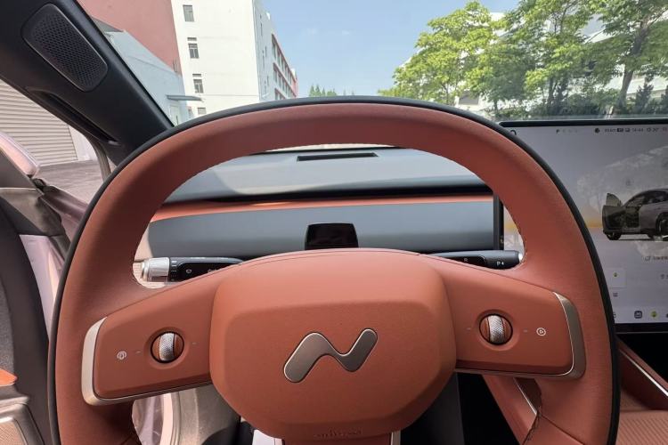 Used ONVO L60 2024 60 kWh Rear-Drive Version Interior 12