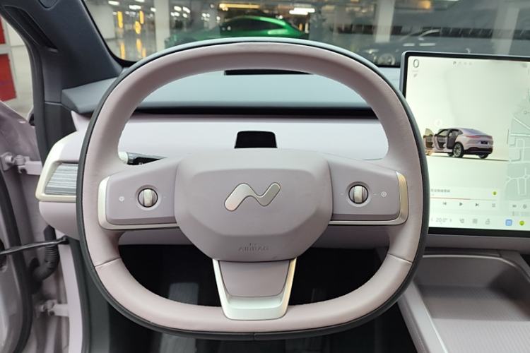 Used ONVO L60 2024 60 kWh All-Wheel Drive Interior 2