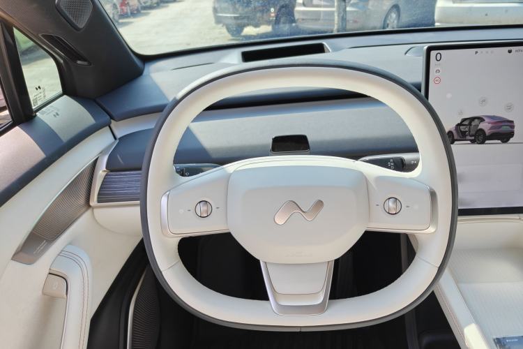 Used ONVO L60 2024 85 kWh Rear-Drive Version Interior 3