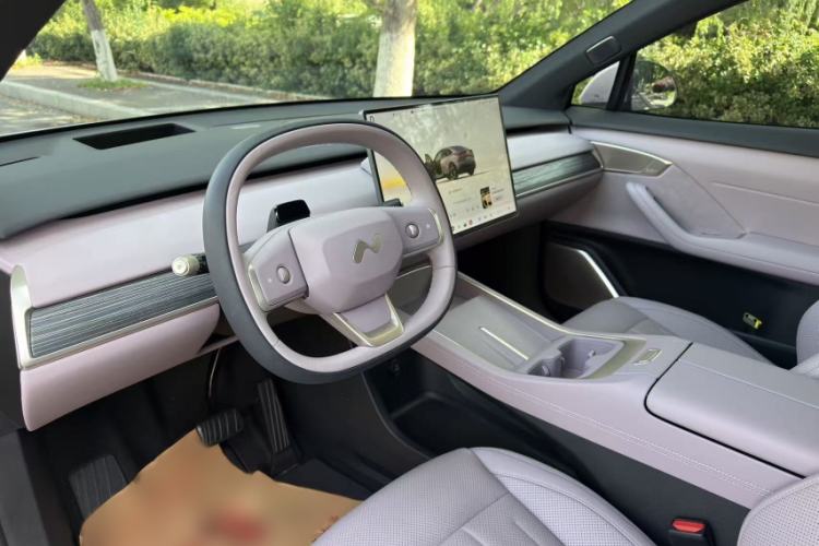 Used ONVO L60 2024 60 kWh Rear-Drive Version Interior 4