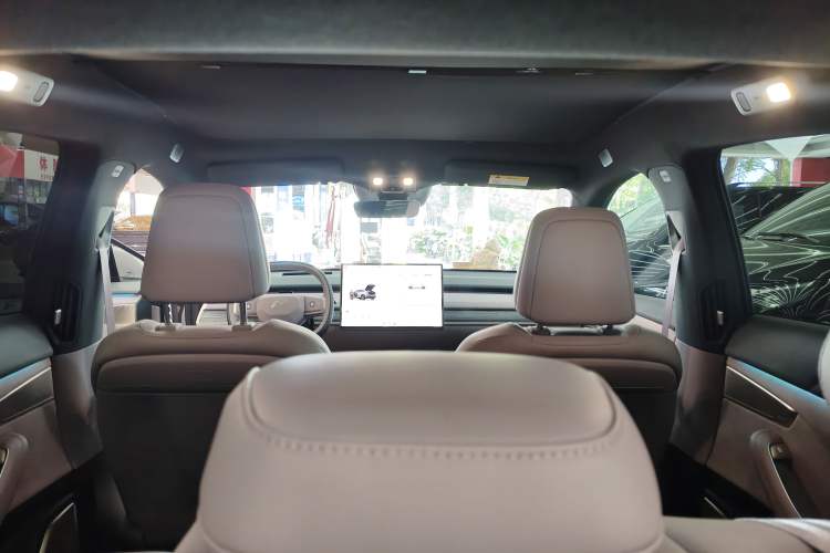 Used ONVO L60 2024 60 kWh Rear-Drive Version Interior 7