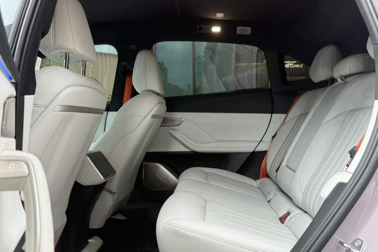 Used ONVO L60 2024 60 kWh Rear-Drive Version Interior 8