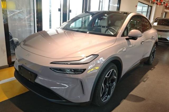 Used ONVO L60 2024 60 kWh Rear-Drive Version