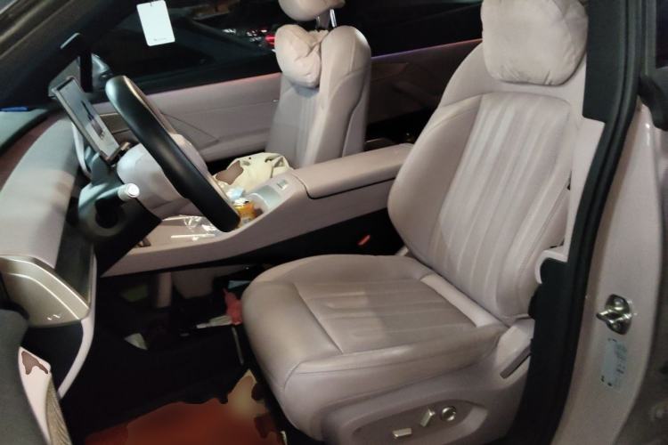 Used ONVO L60 2024 60 kWh All-Wheel Drive Left Front Seat