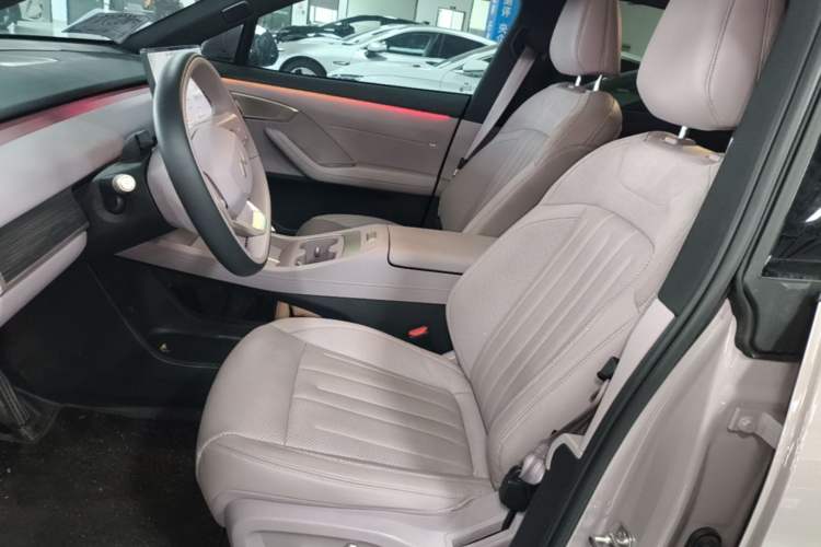 Used ONVO L60 2024 60 kWh Rear-Drive Version Left Front Seat