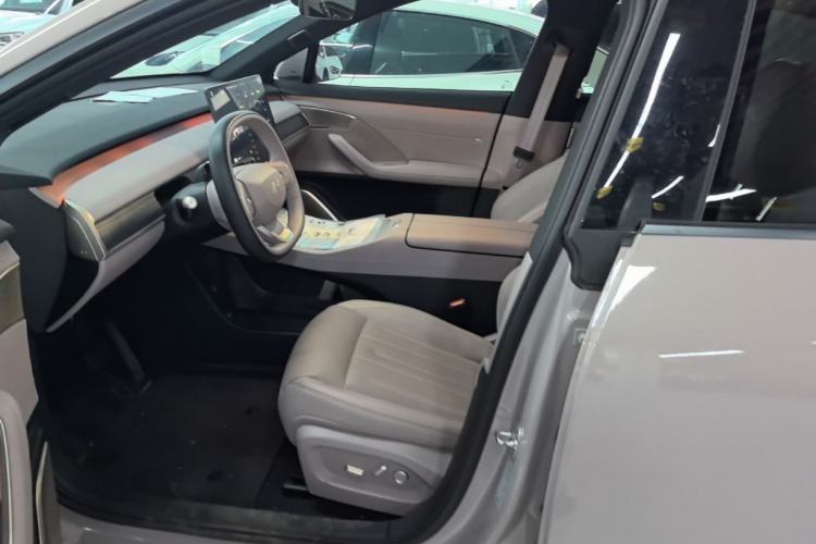 Used ONVO L60 2024 60 kWh Rear-Drive Version Left Front Seat