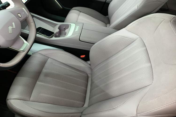 Used ONVO L60 2024 60 kWh Rear-Drive Version Left Front Seat