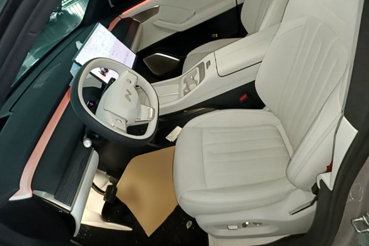 Used ONVO L60 2024 60 kWh Rear-Drive Version Left Front Seat