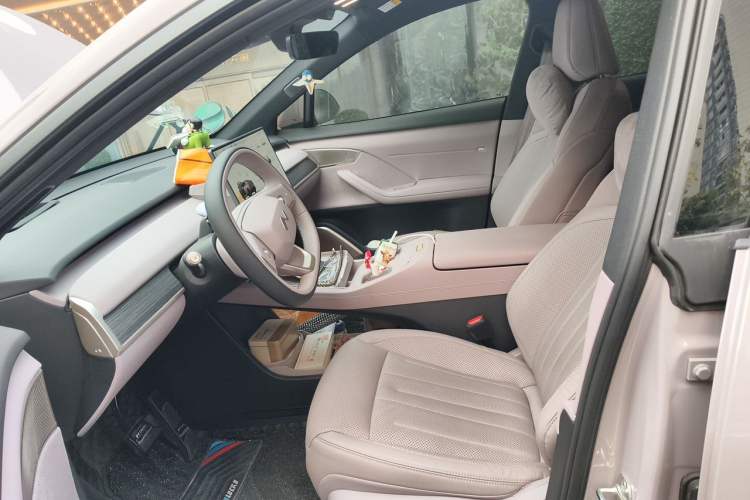 Used ONVO L60 2024 60 kWh Rear-Drive Version Left Front Seat