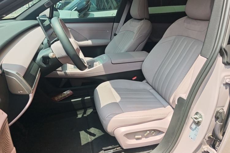 Used ONVO L60 2024 60 kWh Rear-Drive Version Left Front Seat