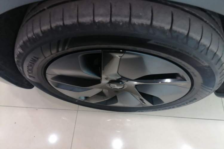 Used ONVO L60 2024 60 kWh Rear-Drive Version Left Front Wheel Hub