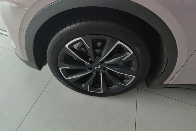 Used ONVO L60 2024 60 kWh All-Wheel Drive Left Front Wheel Hub