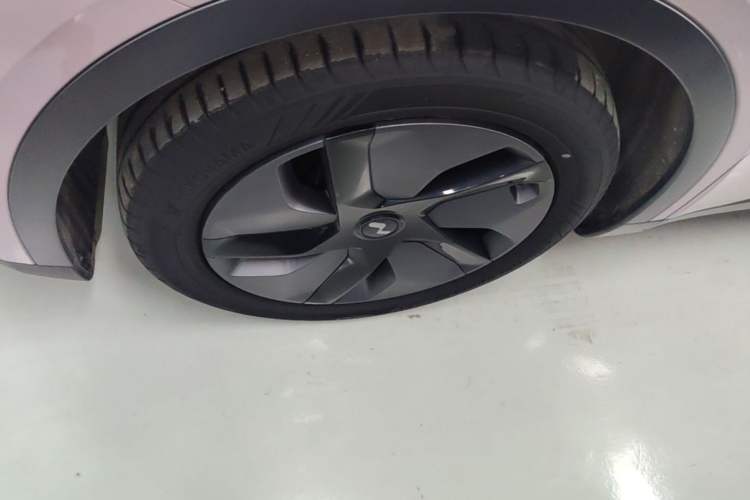 Used ONVO L60 2024 60 kWh Rear-Drive Version Left Front Wheel Hub
