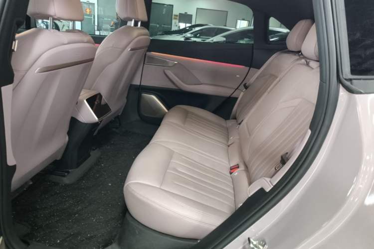 Used ONVO L60 2024 60 kWh Rear-Drive Version Left Rear Seat