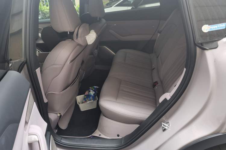 Used ONVO L60 2024 60 kWh Rear-Drive Version Left Rear Seat