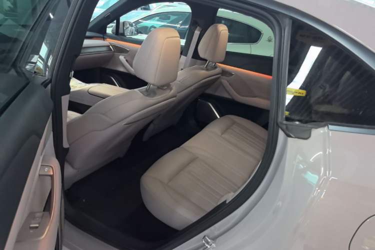Used ONVO L60 2024 60 kWh Rear-Drive Version Left Rear Seat