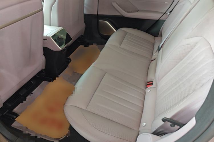 Used ONVO L60 2024 60 kWh Rear-Drive Version Left Rear Seat