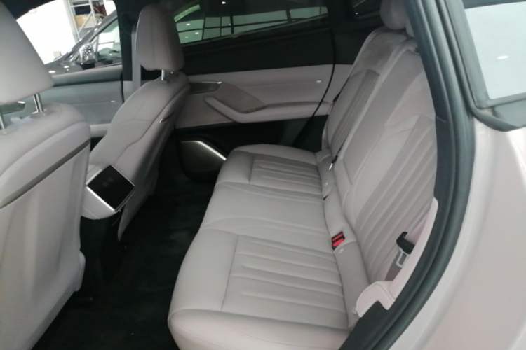 Used ONVO L60 2024 60 kWh Rear-Drive Version Left Rear Seat