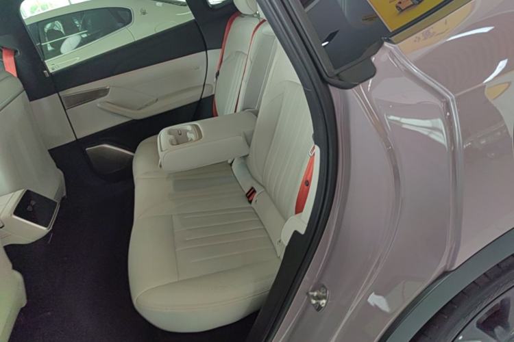 Used ONVO L60 2024 60 kWh All-Wheel Drive Left Rear Seat