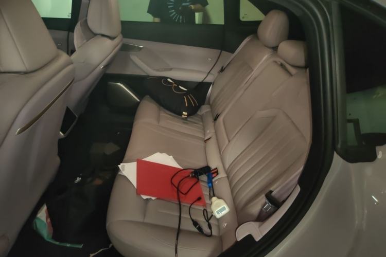 Used ONVO L60 2024 60 kWh Rear-Drive Version Left Rear Seat