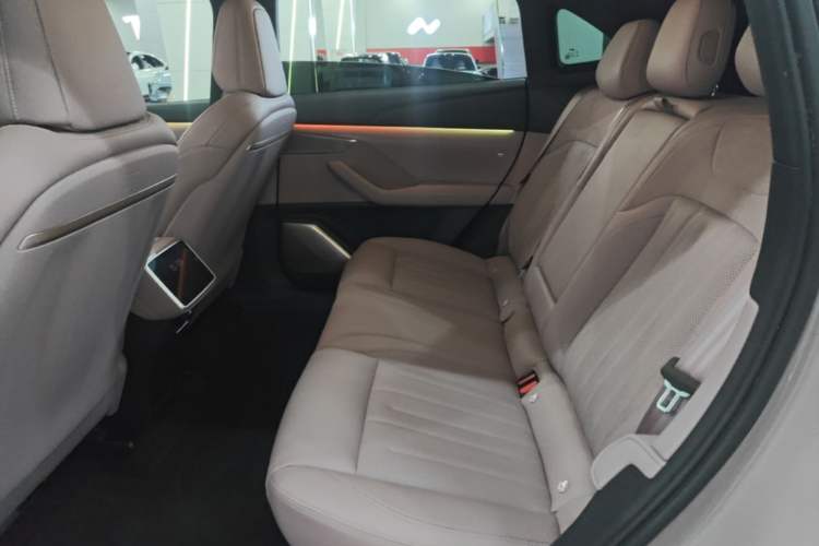 Used ONVO L60 2024 60 kWh Rear-Drive Version Left Rear Seat