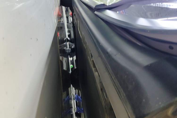 Used ONVO L60 2024 60 kWh Rear-Drive Version Left Side Sill