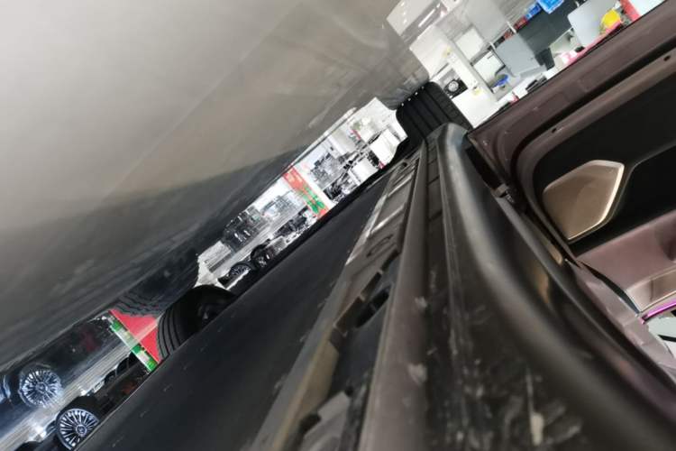Used ONVO L60 2024 60 kWh Rear-Drive Version Left Side Sill