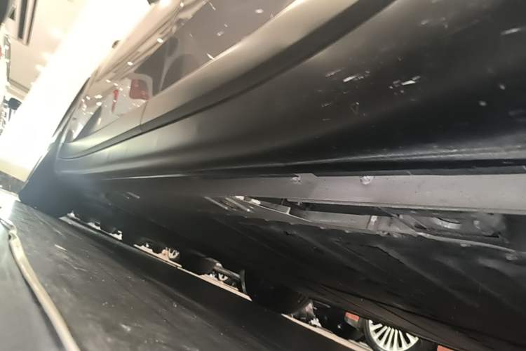 Used ONVO L60 2024 60 kWh Rear-Drive Version Left Side Sill