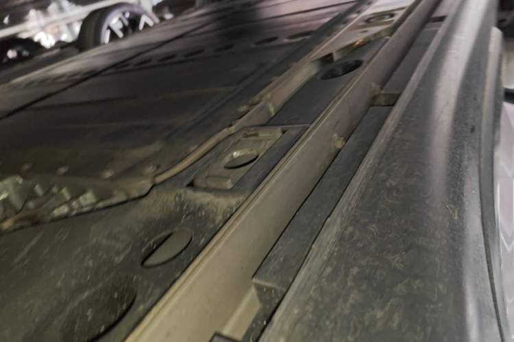 Used ONVO L60 2024 60 kWh Rear-Drive Version Left Side Sill