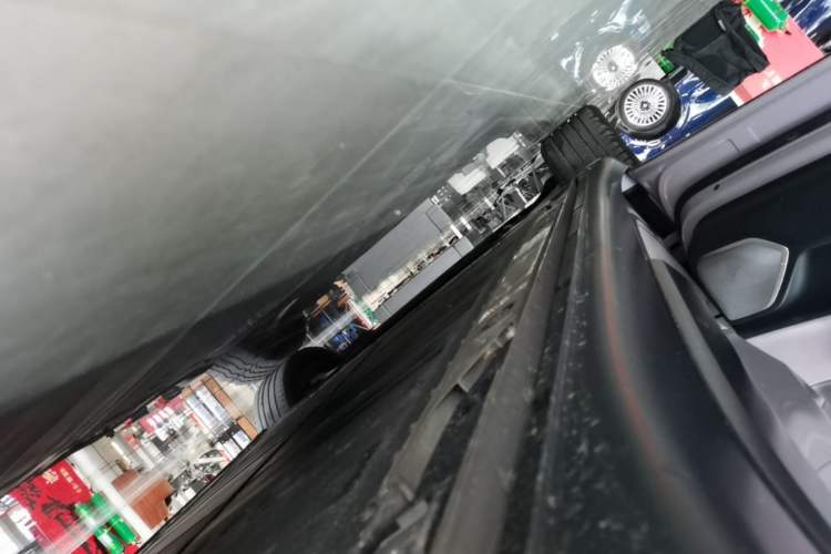 Used ONVO L60 2024 60 kWh Rear-Drive Version Left Side Sill