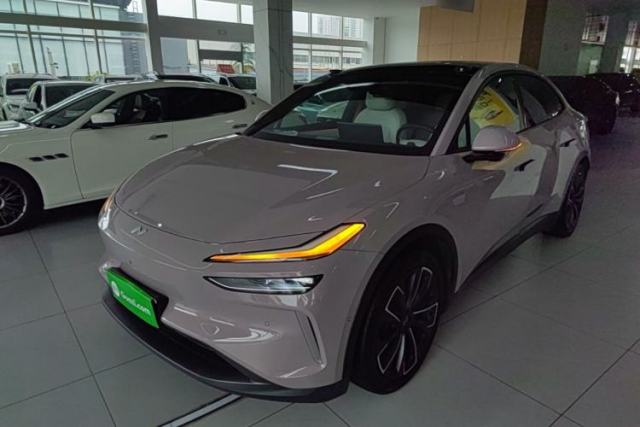 Used ONVO L60 2024 60 kWh All-Wheel Drive