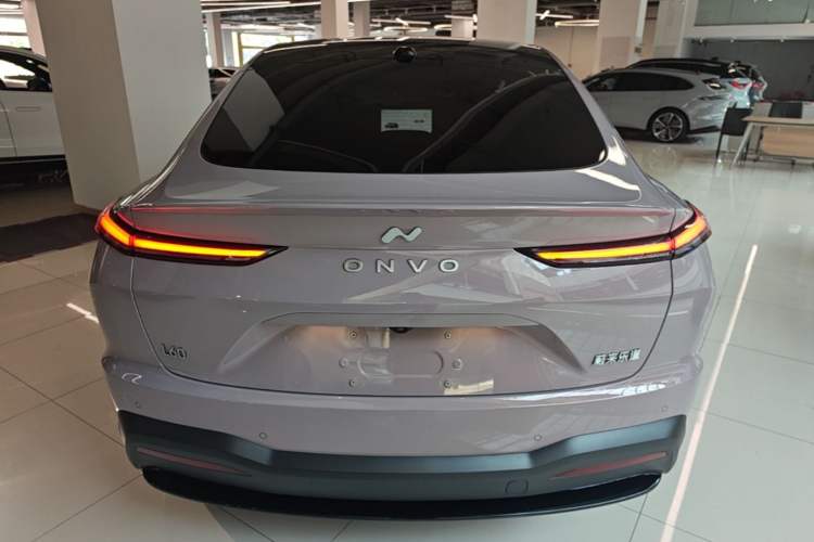 Used ONVO L60 2024 60 kWh Rear-Drive Version Rear