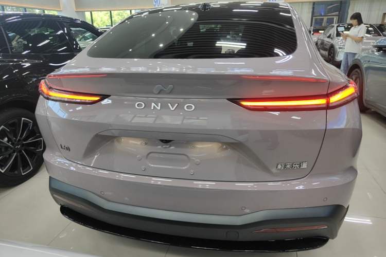 Used ONVO L60 2024 60 kWh Rear-Drive Version Rear