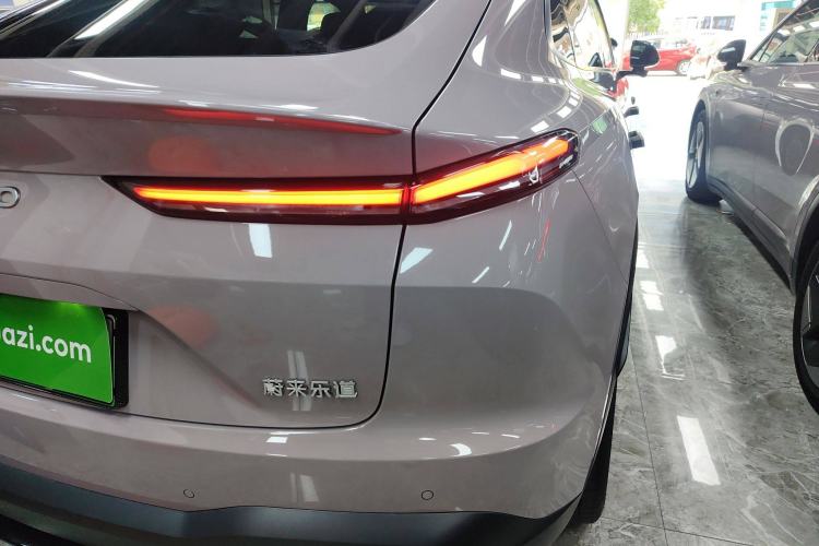 Used ONVO L60 2024 60 kWh All-Wheel Drive Right Rear Taillight