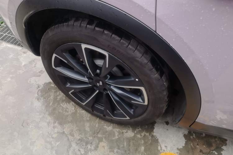 Used ONVO L60 2024 60 kWh Rear-Drive Version Right Rear Wheel Hub