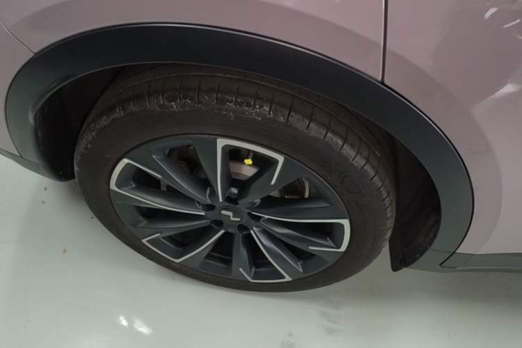 Used ONVO L60 2024 60 kWh Rear-Drive Version Right Rear Wheel Hub
