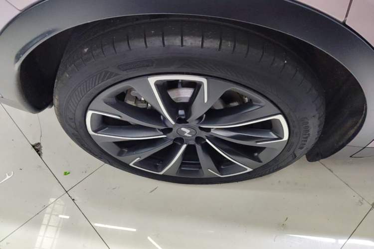 Used ONVO L60 2024 60 kWh Rear-Drive Version Right Rear Wheel Hub