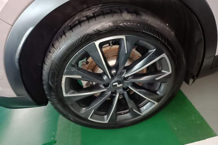 Used ONVO L60 2024 60 kWh Rear-Drive Version Right Rear Wheel Hub
