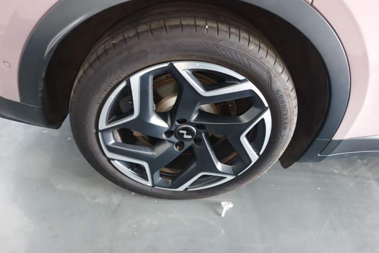 Used ONVO L60 2024 60 kWh Rear-Drive Version Right Rear Wheel Hub