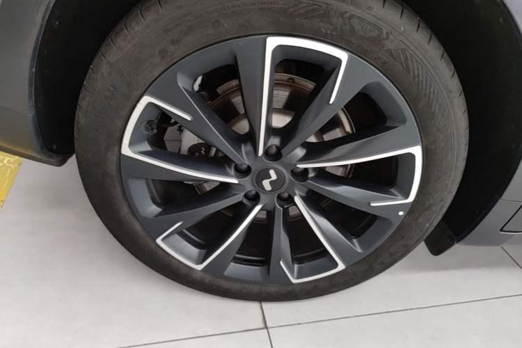Used ONVO L60 2024 60 kWh Rear-Drive Version Right Rear Wheel Hub