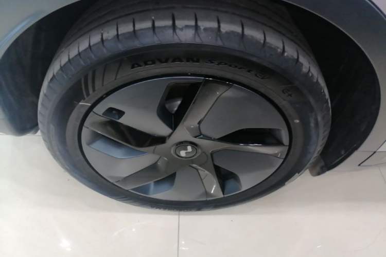 Used ONVO L60 2024 60 kWh Rear-Drive Version Right Rear Wheel Hub