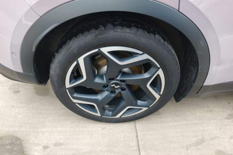 Used ONVO L60 2024 60 kWh Rear-Drive Version Right Rear Wheel Hub