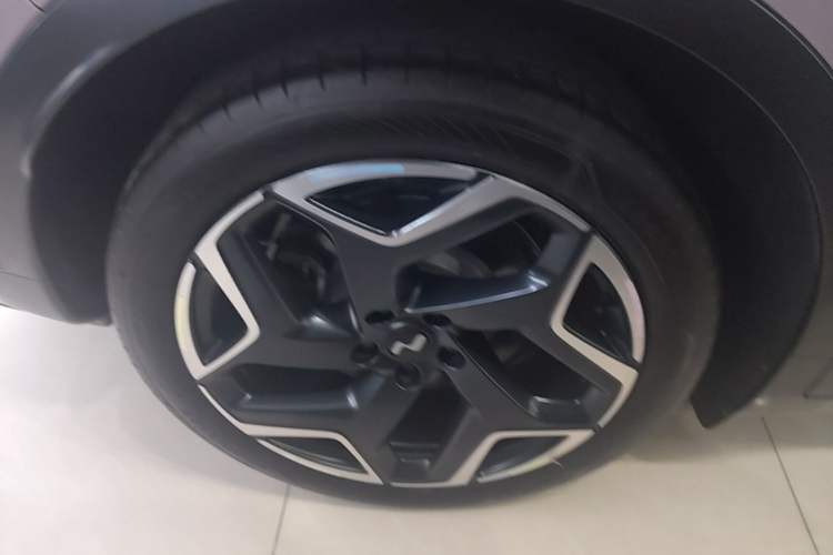 Used ONVO L60 2024 60 kWh Rear-Drive Version Right Rear Wheel Hub